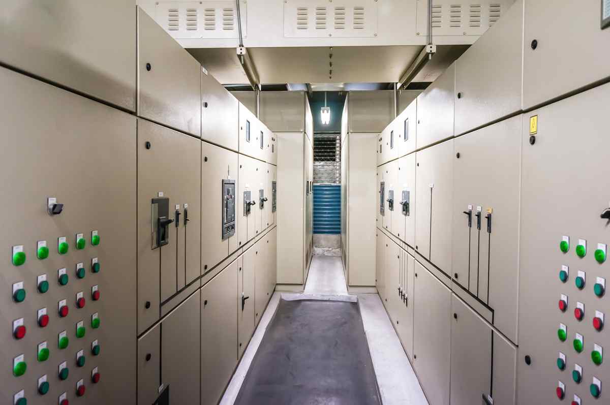 ארונות חשמל